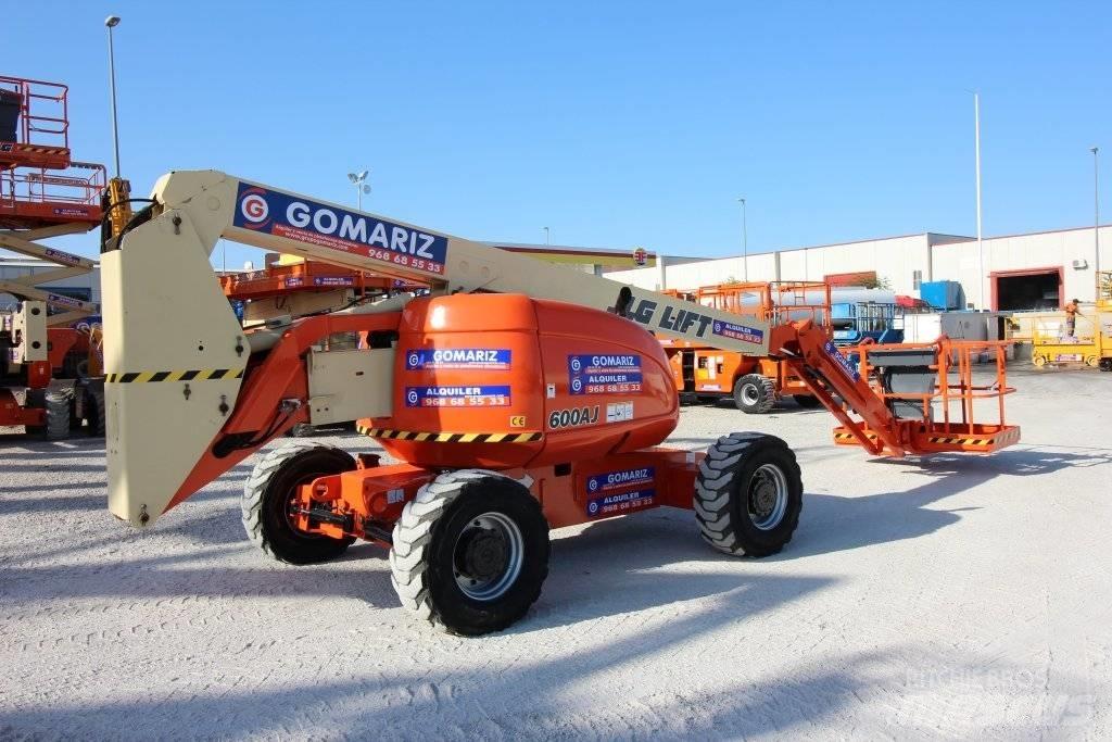 JLG 600 AJ Körüklü personel platformları