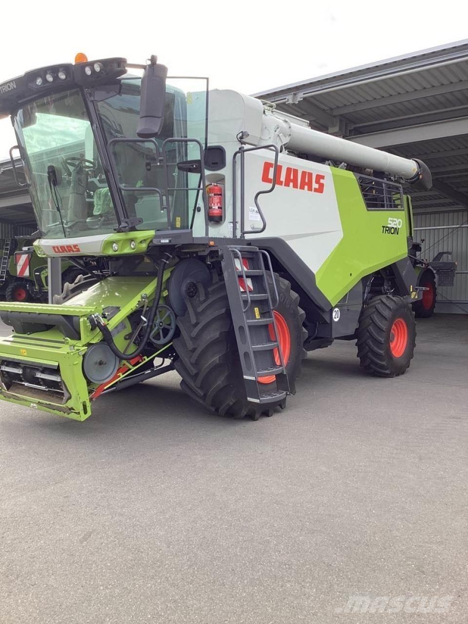 CLAAS Trion 520 Biçerdöverler