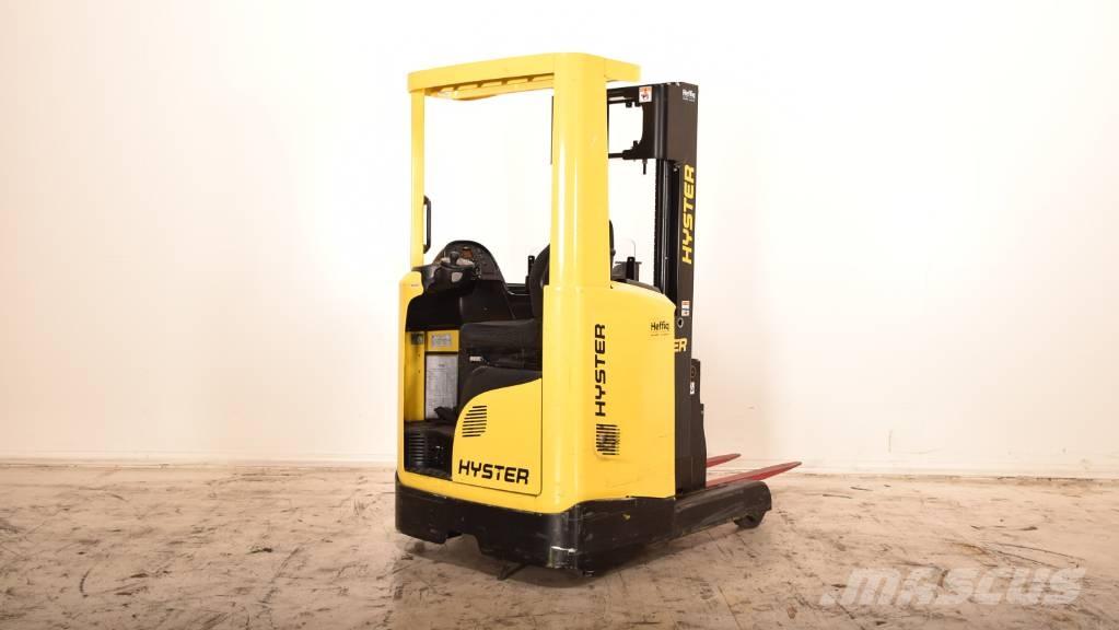 Hyster R 1.2 E Reach truck - depo içi istif araçları