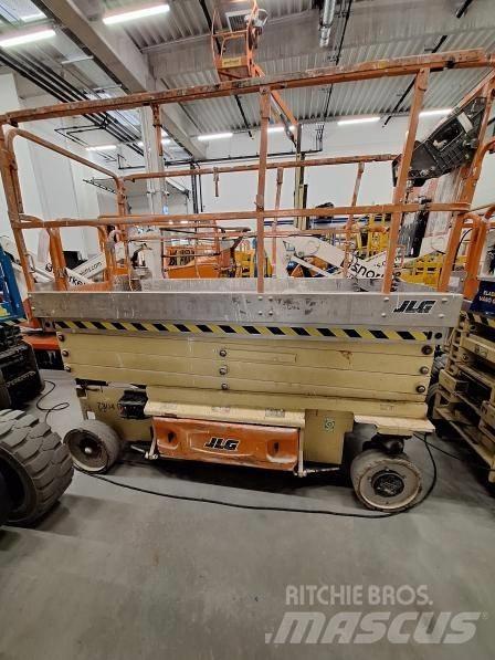 JLG 3246 ES Makasli platformlar