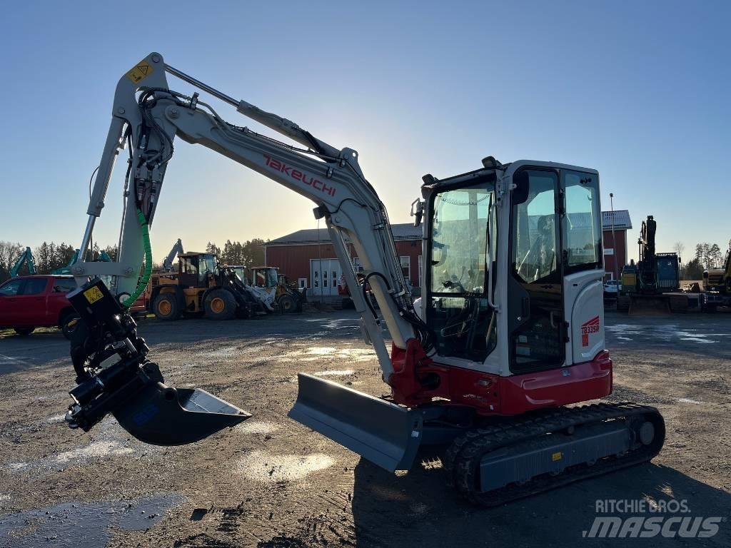 Takeuchi TB 335 R Mini ekskavatörler, 7 tona dek