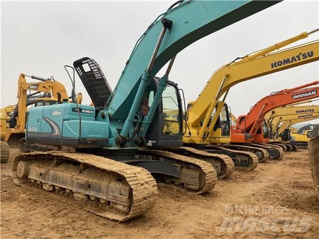 Kobelco SK210-8 Paletli ekskavatörler