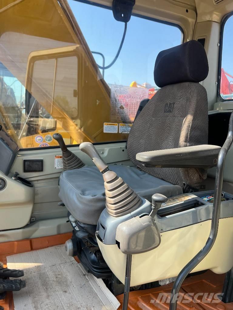 CAT 320 B Paletli ekskavatörler