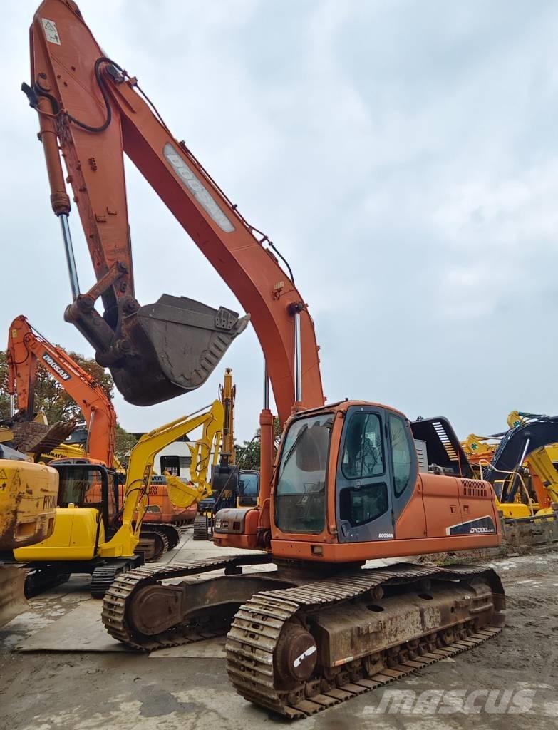 Doosan DX 300 LC Paletli ekskavatörler