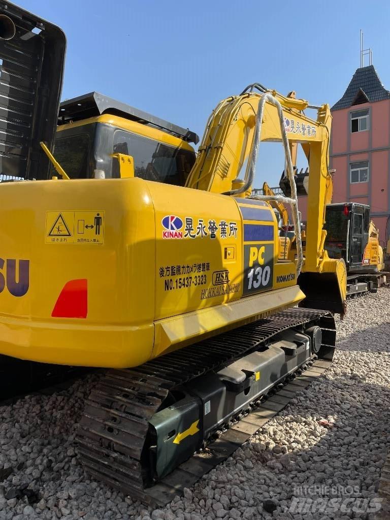 Komatsu 130-7 Paletli ekskavatörler