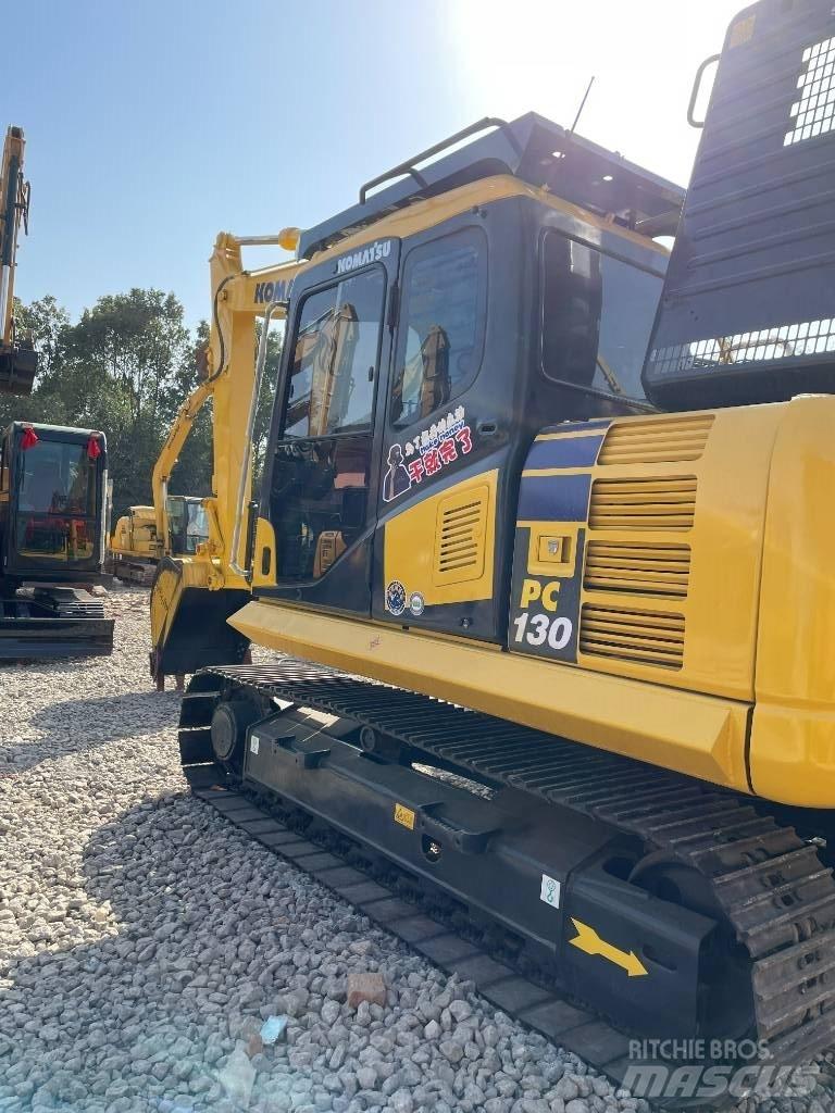 Komatsu 130-7 Paletli ekskavatörler