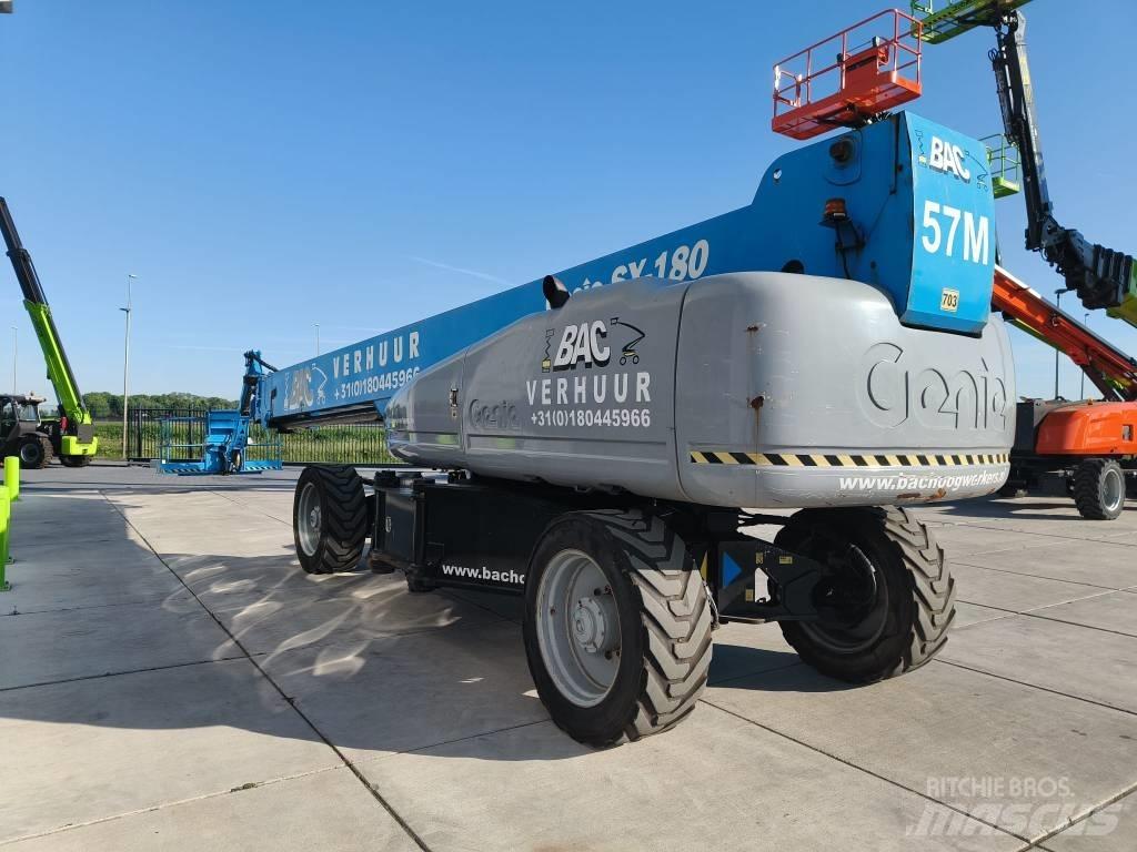 Genie SX 180 Teleskopik personel platformları