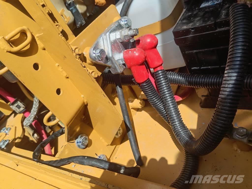 CAT 312 D2GC Paletli ekskavatörler