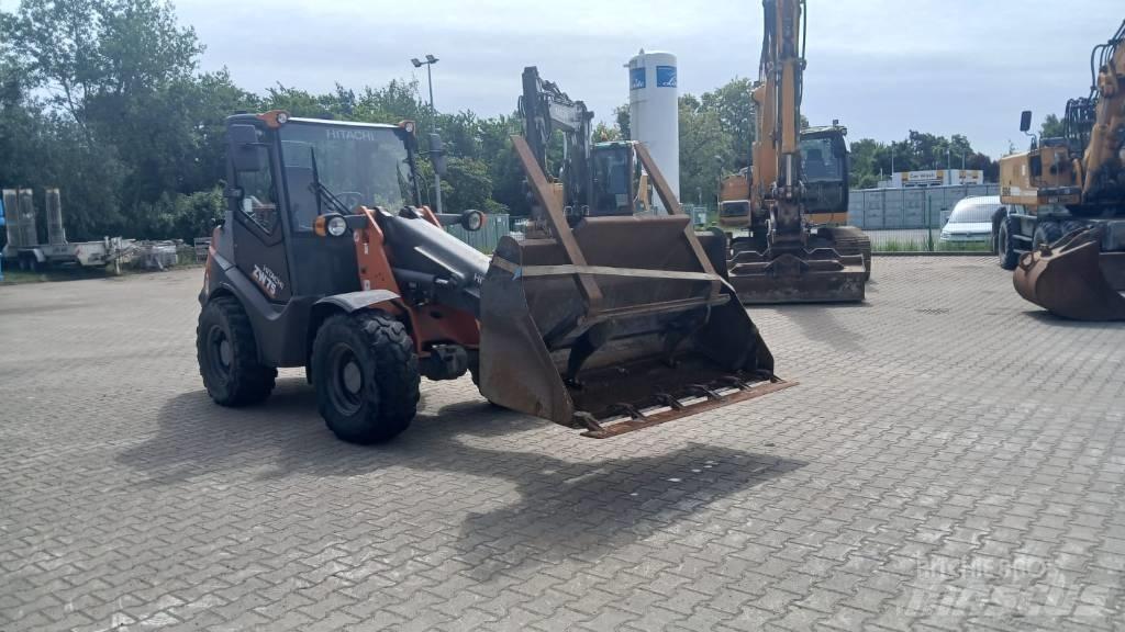 Hitachi ZW 75 Tekerlekli yükleyiciler