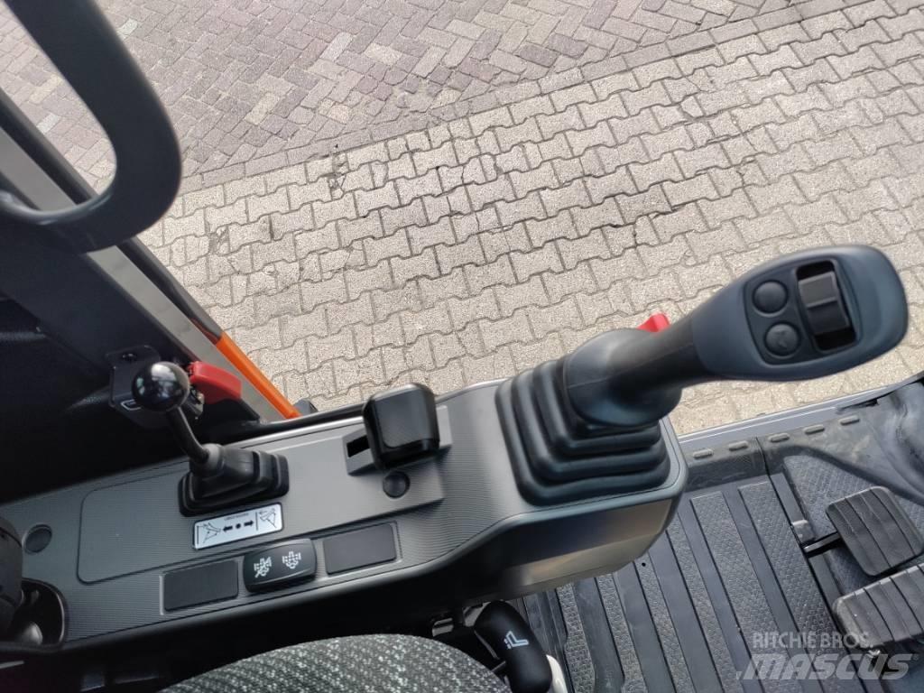 Develon DX100W-7 Lastik tekerli ekskavatörler