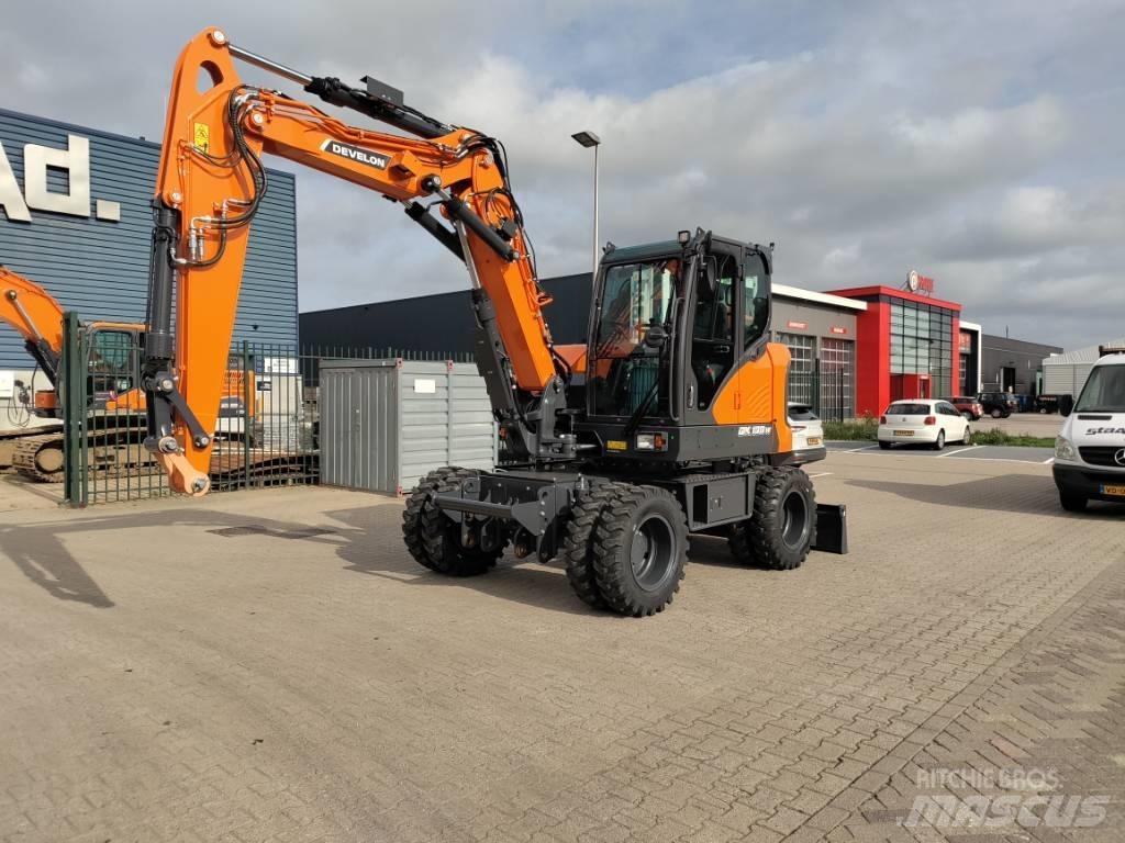 Develon DX100W-7 Lastik tekerli ekskavatörler