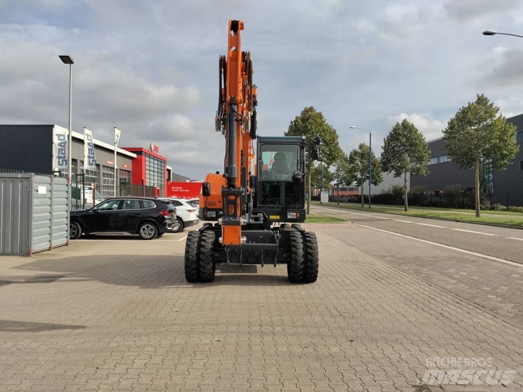 Develon DX100W-7 Lastik tekerli ekskavatörler