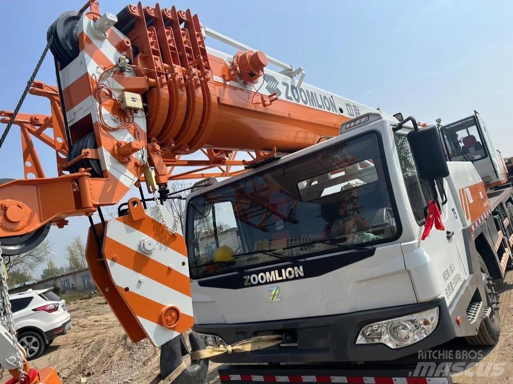 Zoomlion QY30V Yol-Arazi Tipi Vinçler (AT)