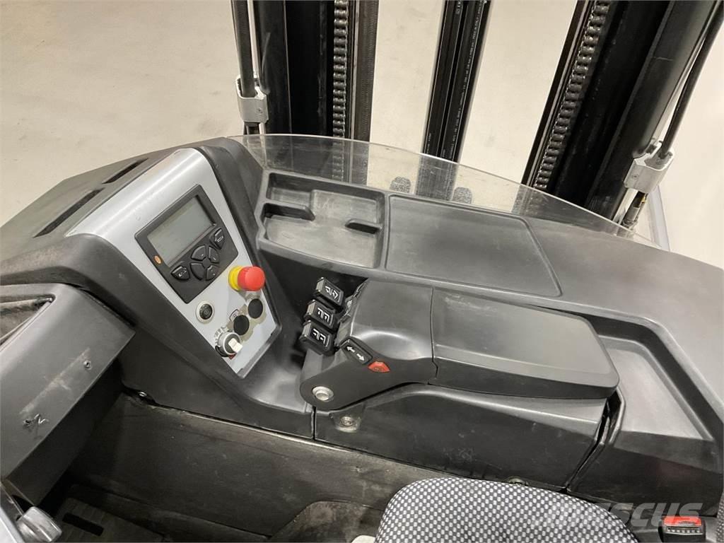 Mitsubishi RB16NH Reach truck - depo içi istif araçları