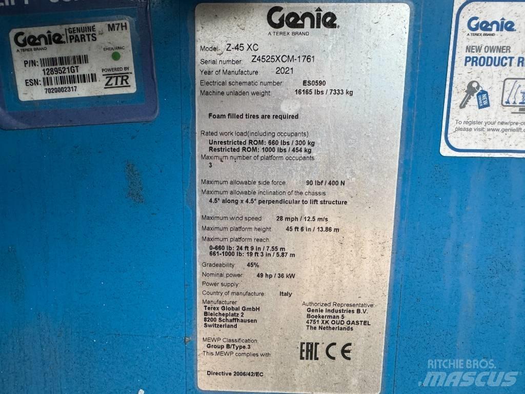 Genie Z 45/25 XC Körüklü personel platformları