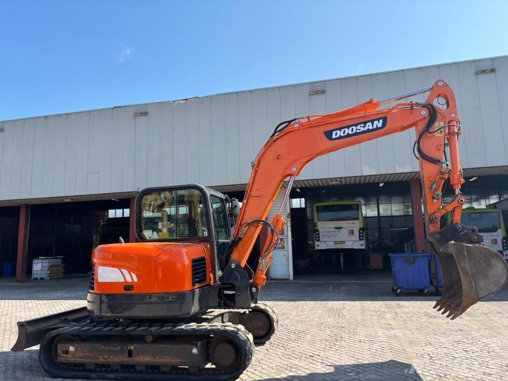 Doosan DX 80 R Midi ekskavatörler 7 - 12 t