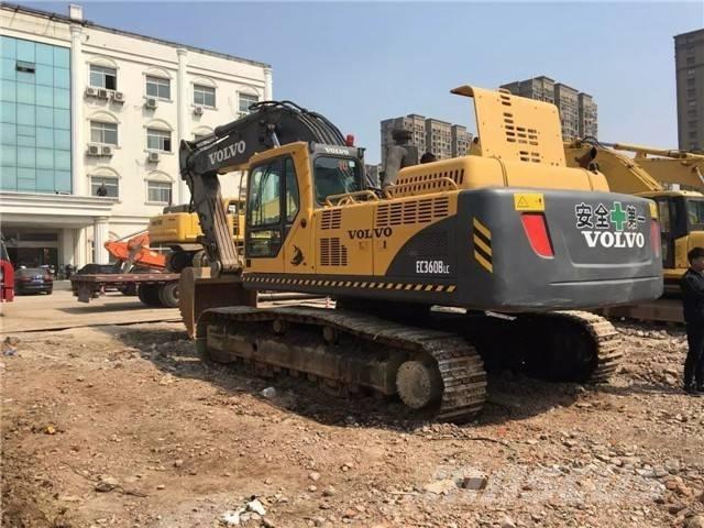 Volvo EC 360 B LC Paletli ekskavatörler
