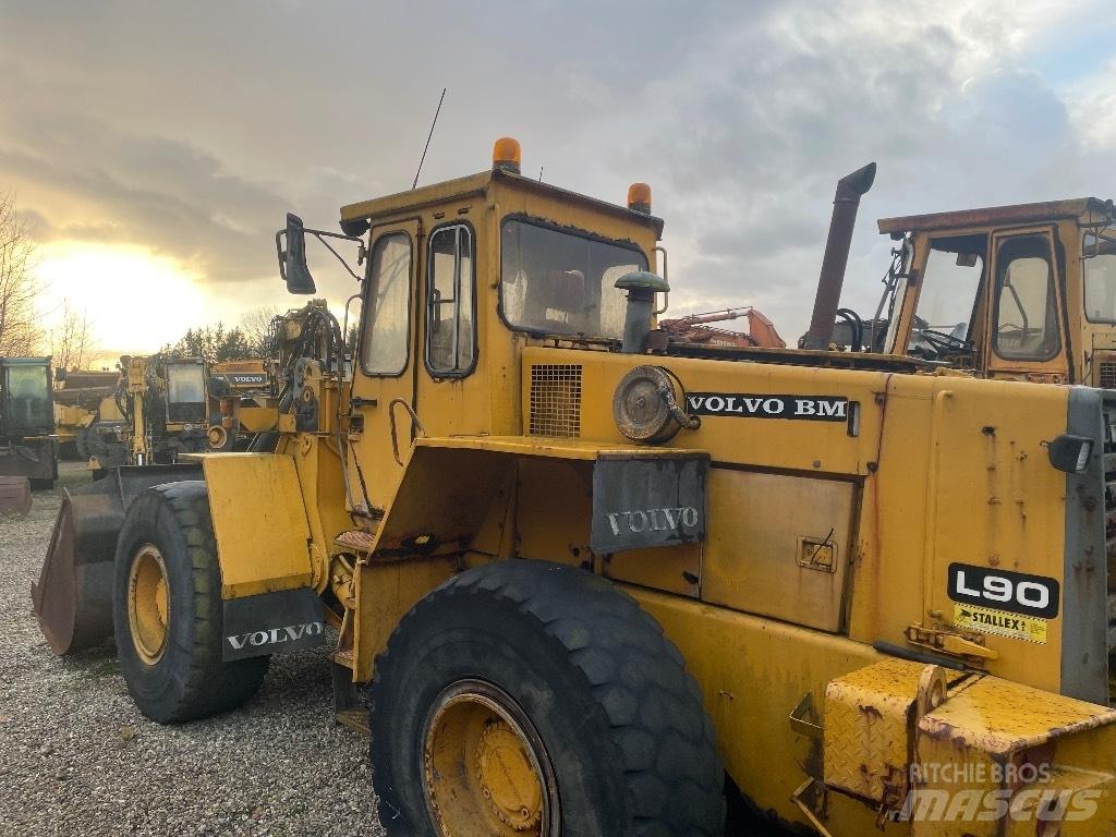 Volvo L90 Tekerlekli yükleyiciler