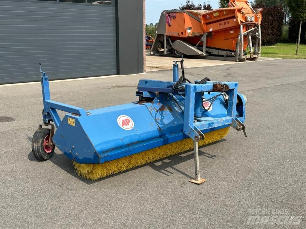 AP VHZ 2500 Cadde süpürücüler