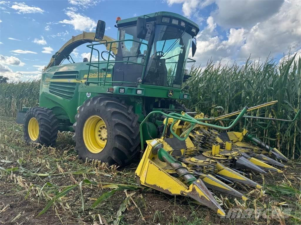 John Deere 7400 Kendi yürür silaj makinalari