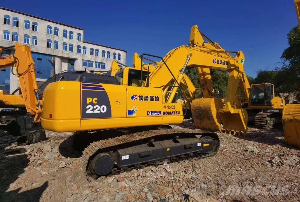 Komatsu PC 220-8 Paletli ekskavatörler