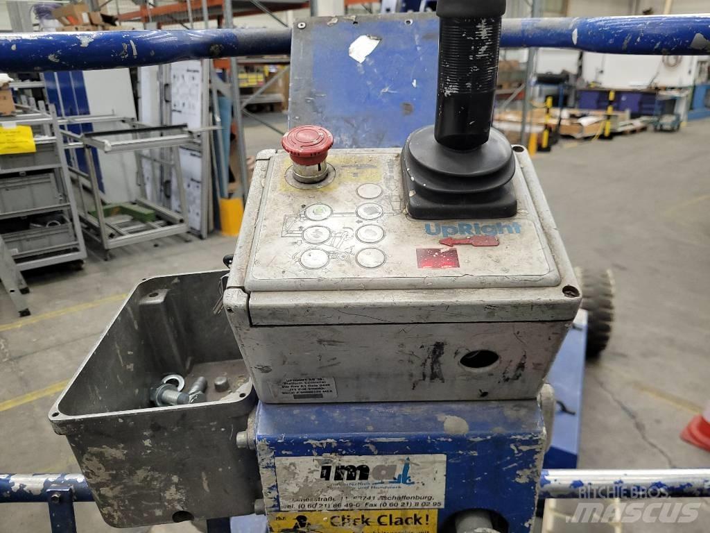 UpRight AB38 Körüklü personel platformları