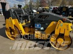 Sakai SW 504 Çift tamburlu silindirler