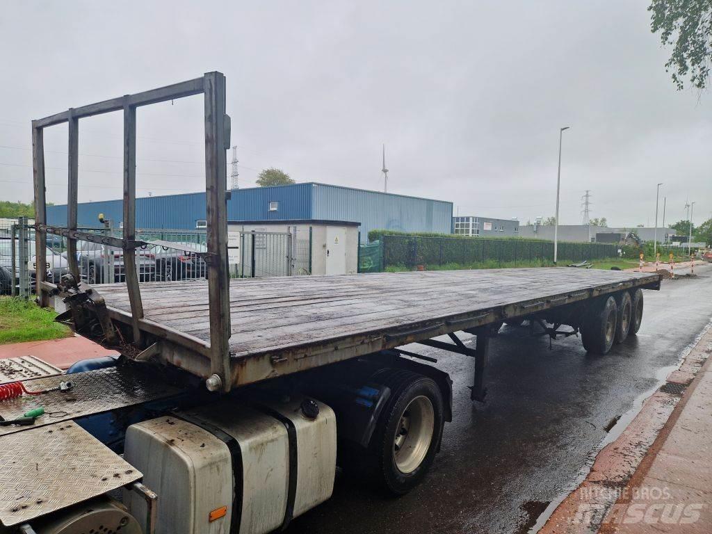 LAG 0-3-39 Flatbed çekiciler
