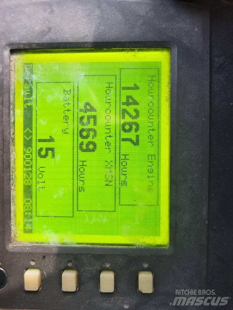 CAT 554 Tomruk yükleyici traktörler