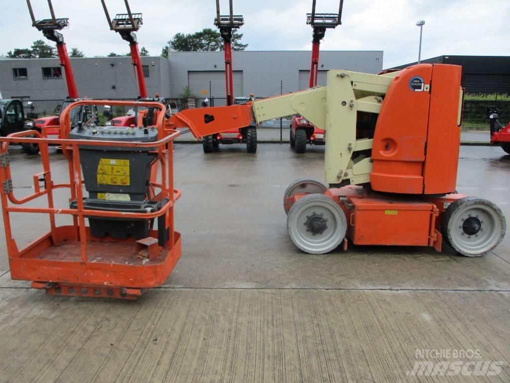 JLG E 300 AJP (718) Kompakt kendinden tahrikli personel platformları