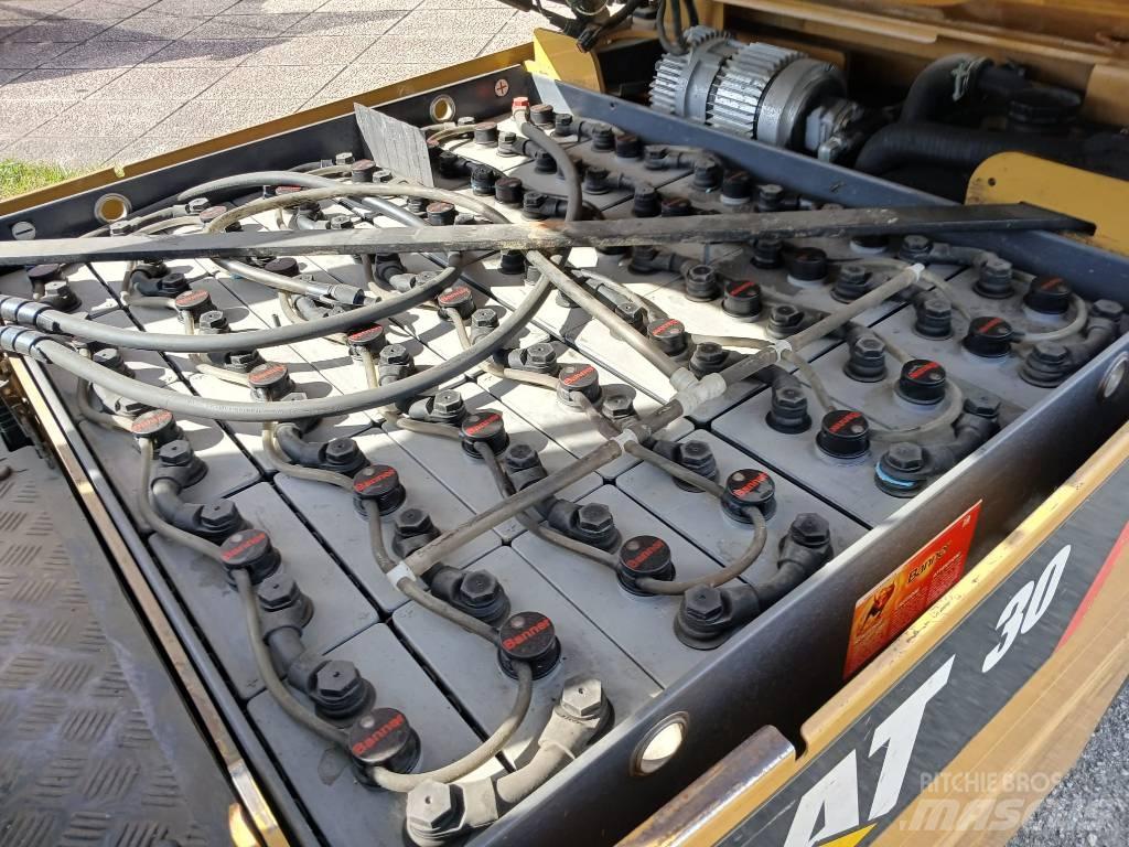 CAT EP 30 K PAC Elektrikli forkliftler
