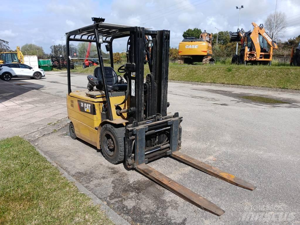 CAT EP 30 K PAC Elektrikli forkliftler