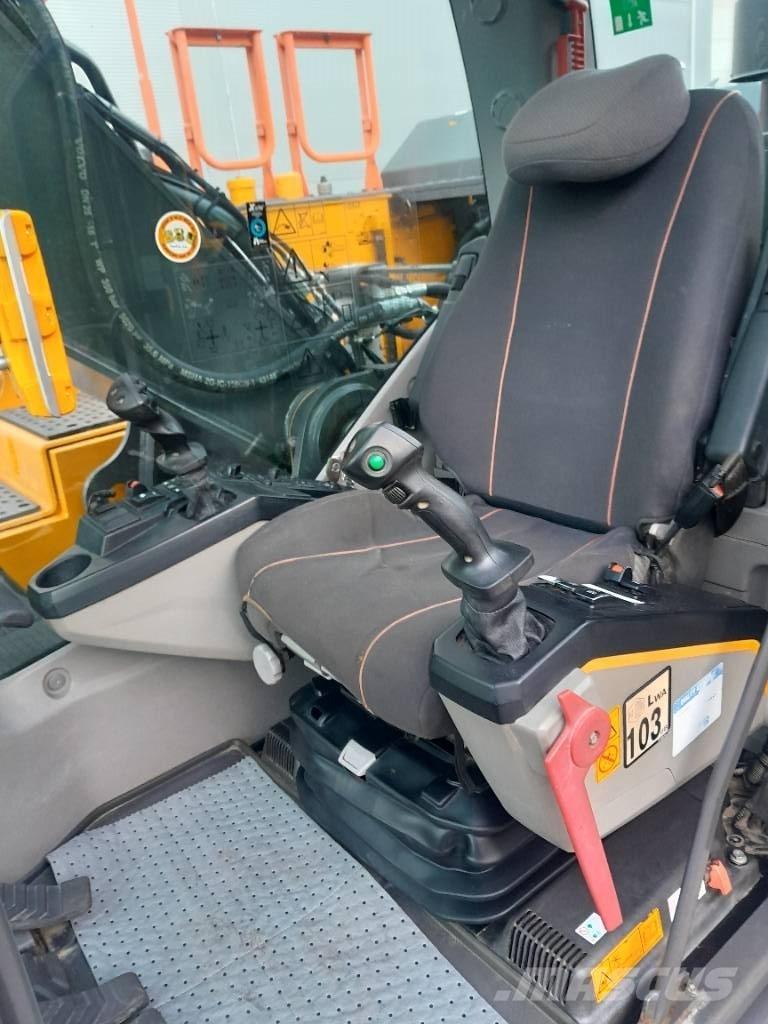 Volvo EC250EL Paletli ekskavatörler