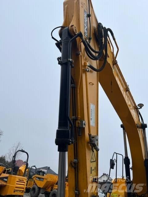 JCB JS 175 W Lastik tekerli ekskavatörler