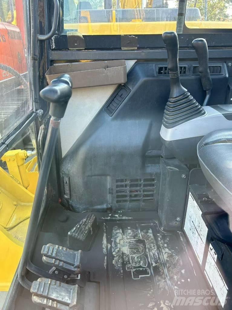 Komatsu PC 56 Paletli ekskavatörler