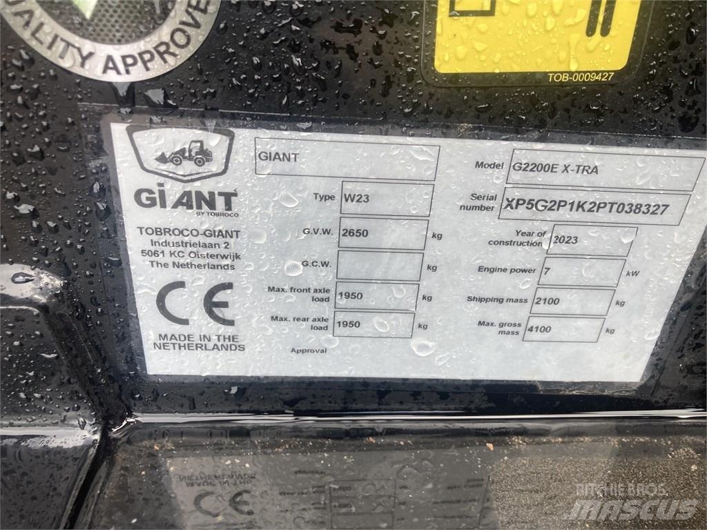 GiANT G2200E Çok amaçlı yükleyiciler