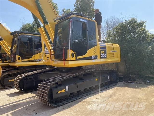 Komatsu PC 220-8 Paletli ekskavatörler