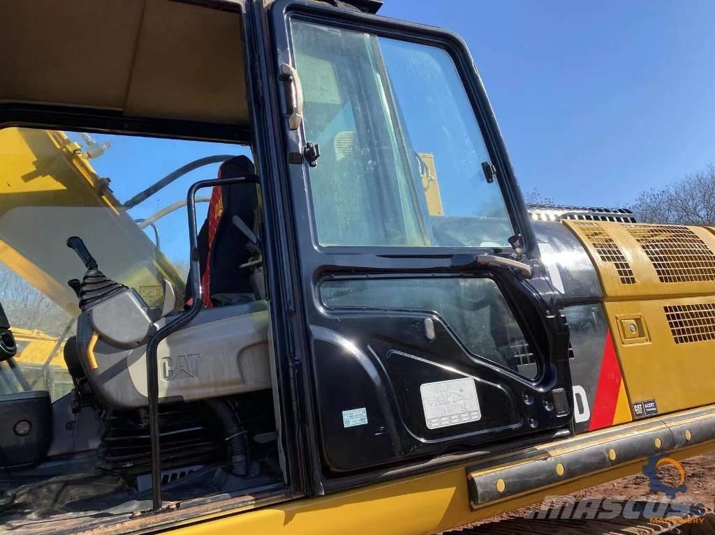 CAT 325 D Paletli ekskavatörler