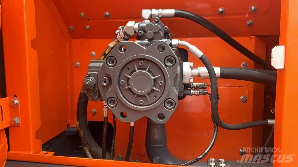 Doosan DX 300 Paletli ekskavatörler
