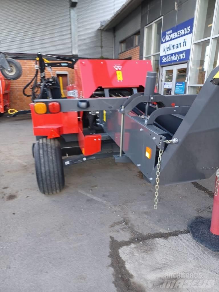 Massey Ferguson 1840 Küp balya makinalari