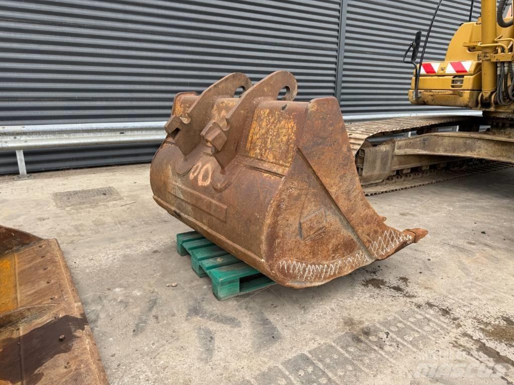 CAT 320 DL Paletli ekskavatörler