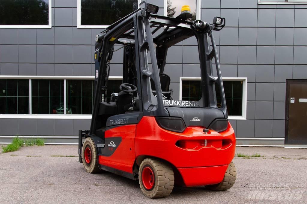 Linde E30-01 Elektrikli forkliftler