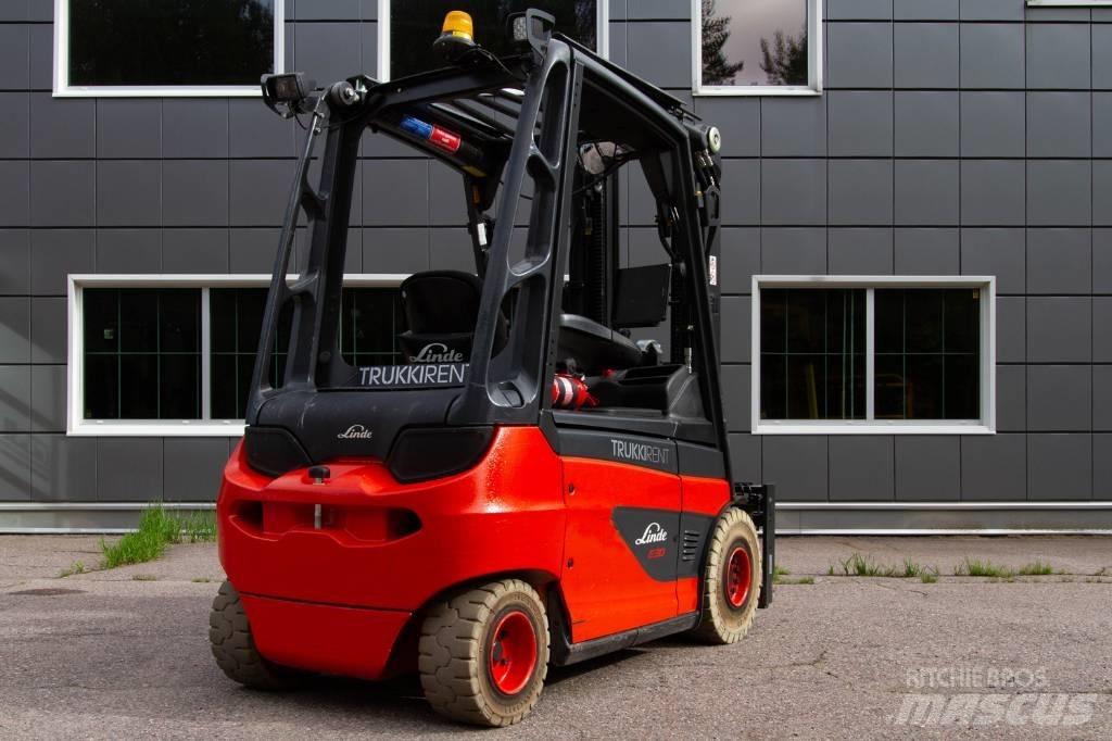 Linde E30-01 Elektrikli forkliftler