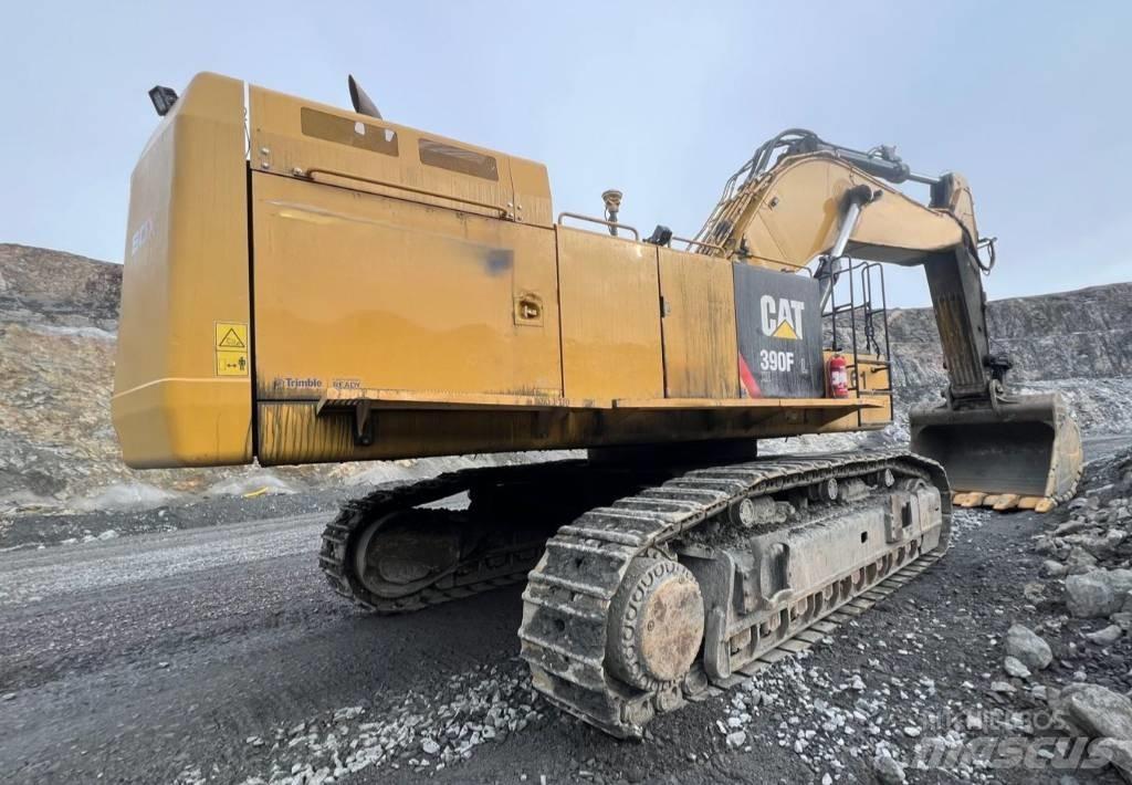 CAT 390 F Paletli ekskavatörler