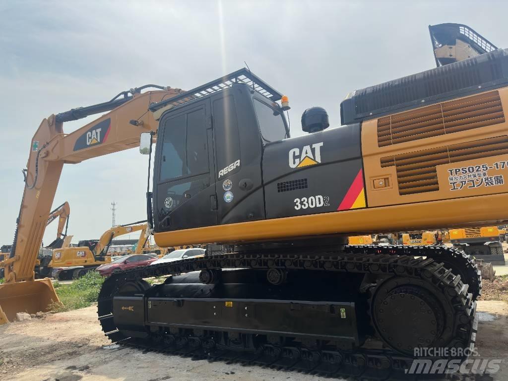 CAT 330 D2 Paletli ekskavatörler
