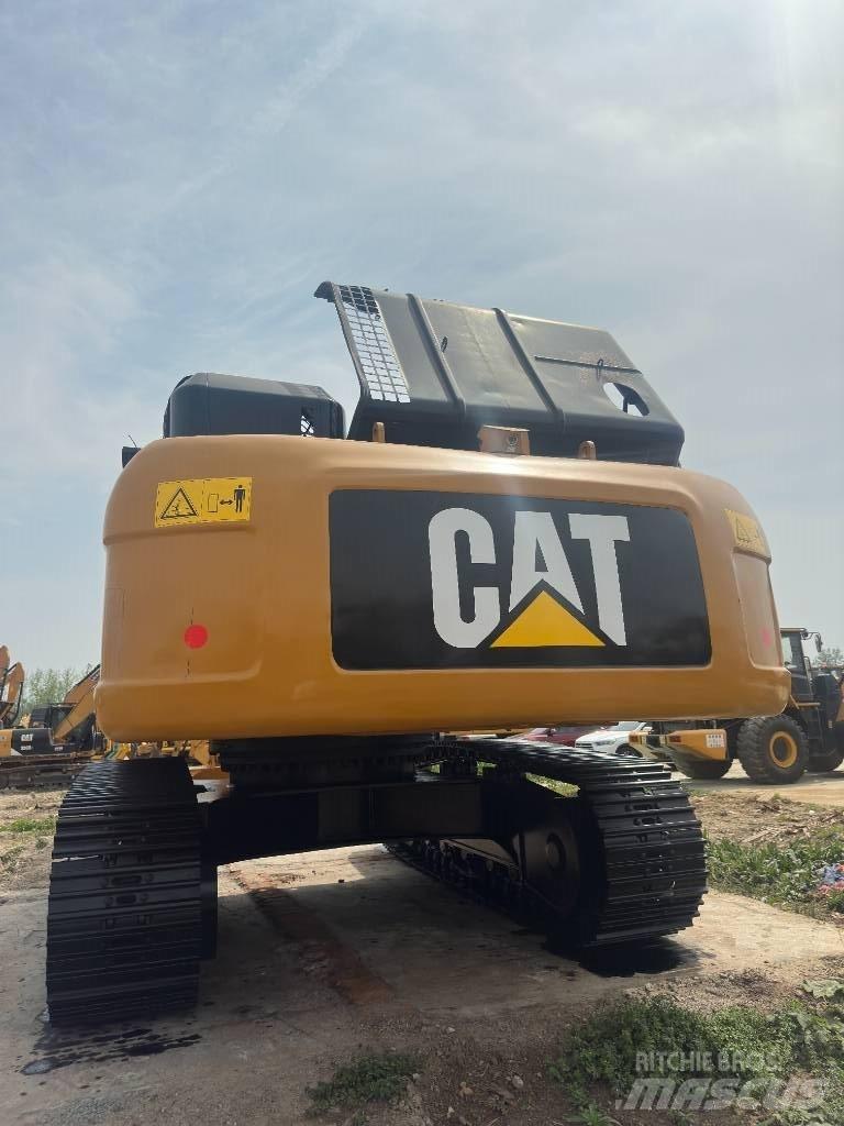 CAT 330 D2 Paletli ekskavatörler