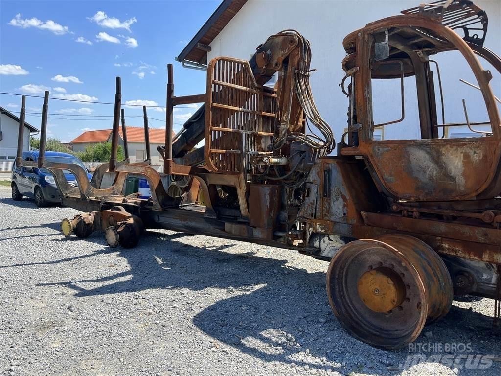 John Deere 1110E Tomruk yükleyici traktörler