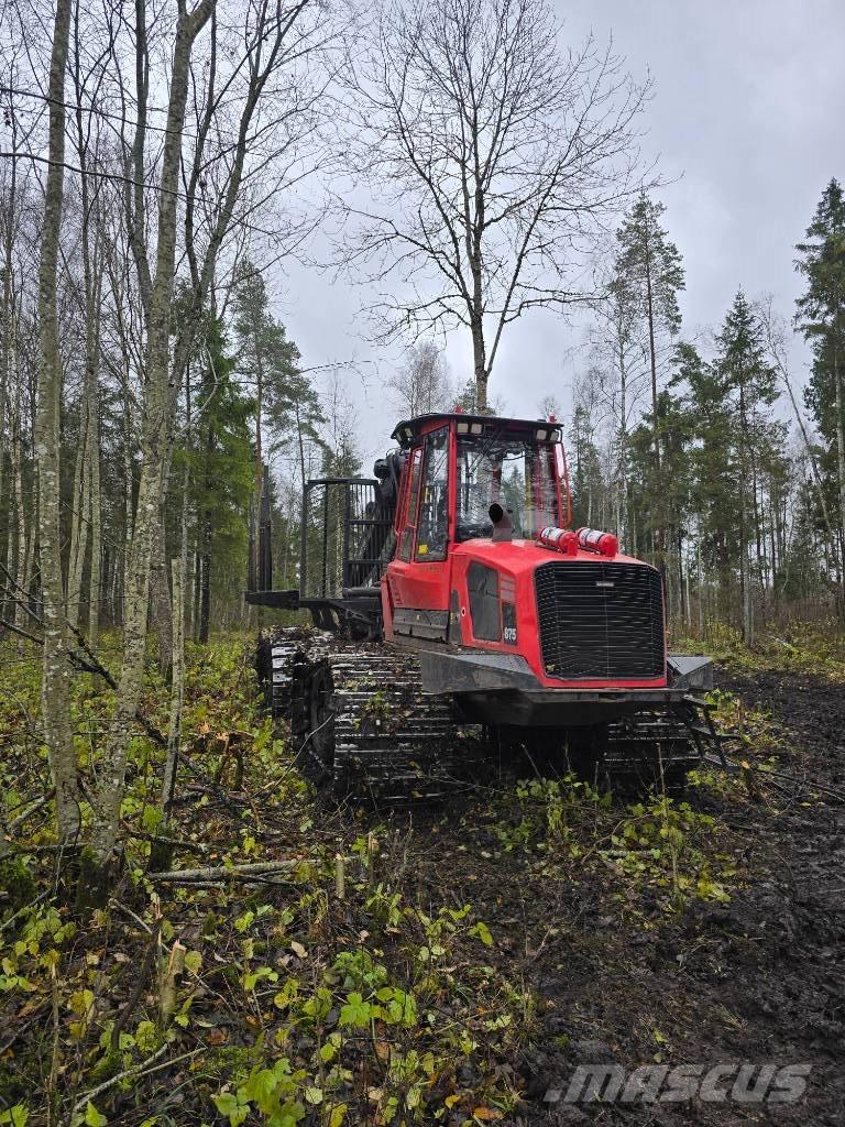 Komatsu 875 Tomruk yükleyici traktörler