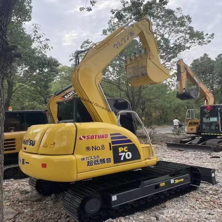 Komatsu 70-8 Paletli ekskavatörler