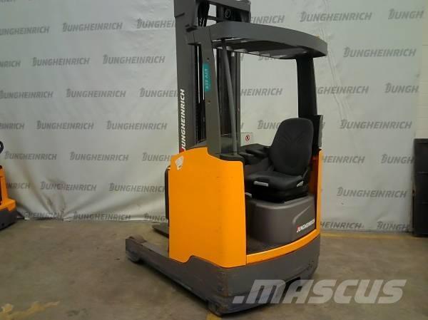 Jungheinrich ETV 214 Reach truck - depo içi istif araçları